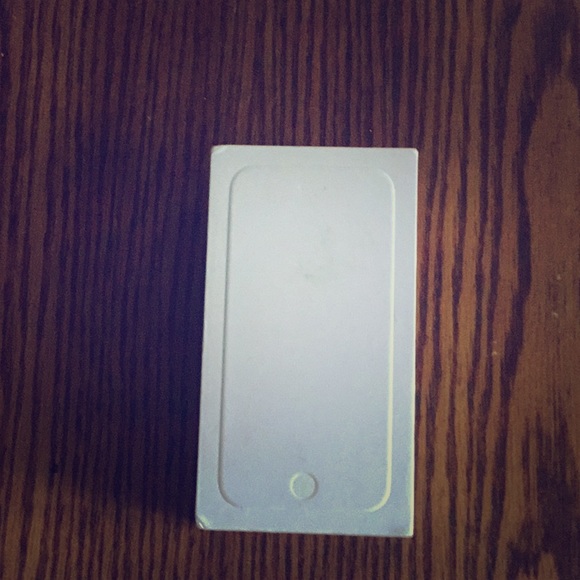 iPhone 6 perfect condition no scratches - Picture 1 of 3